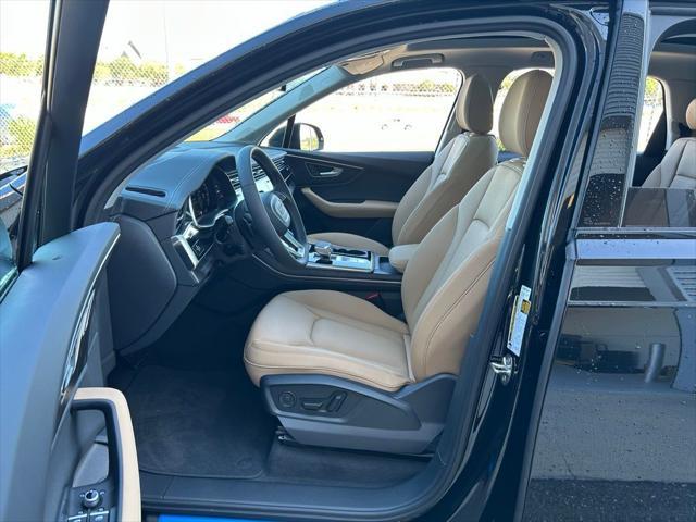 new 2025 Audi Q7 car, priced at $77,450