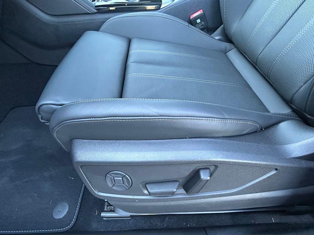 new 2025 Audi Q5 car, priced at $61,300