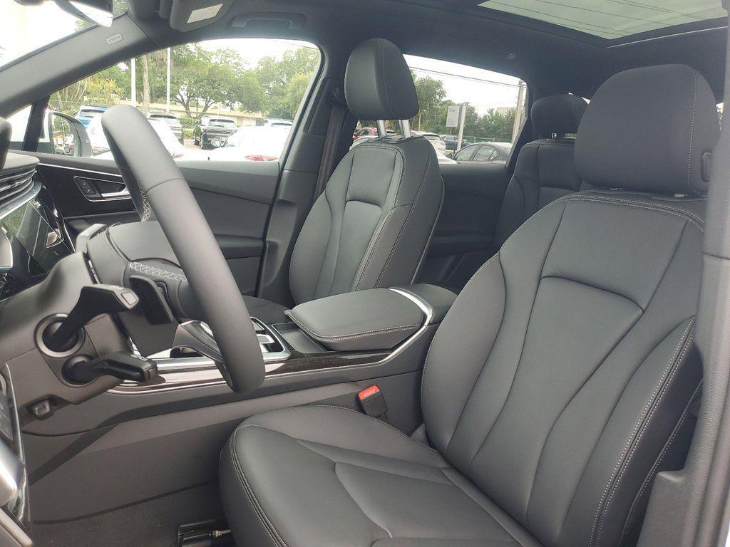 used 2025 Audi Q7 car, priced at $60,988