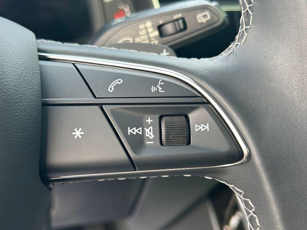 used 2025 Audi Q7 car, priced at $49,991