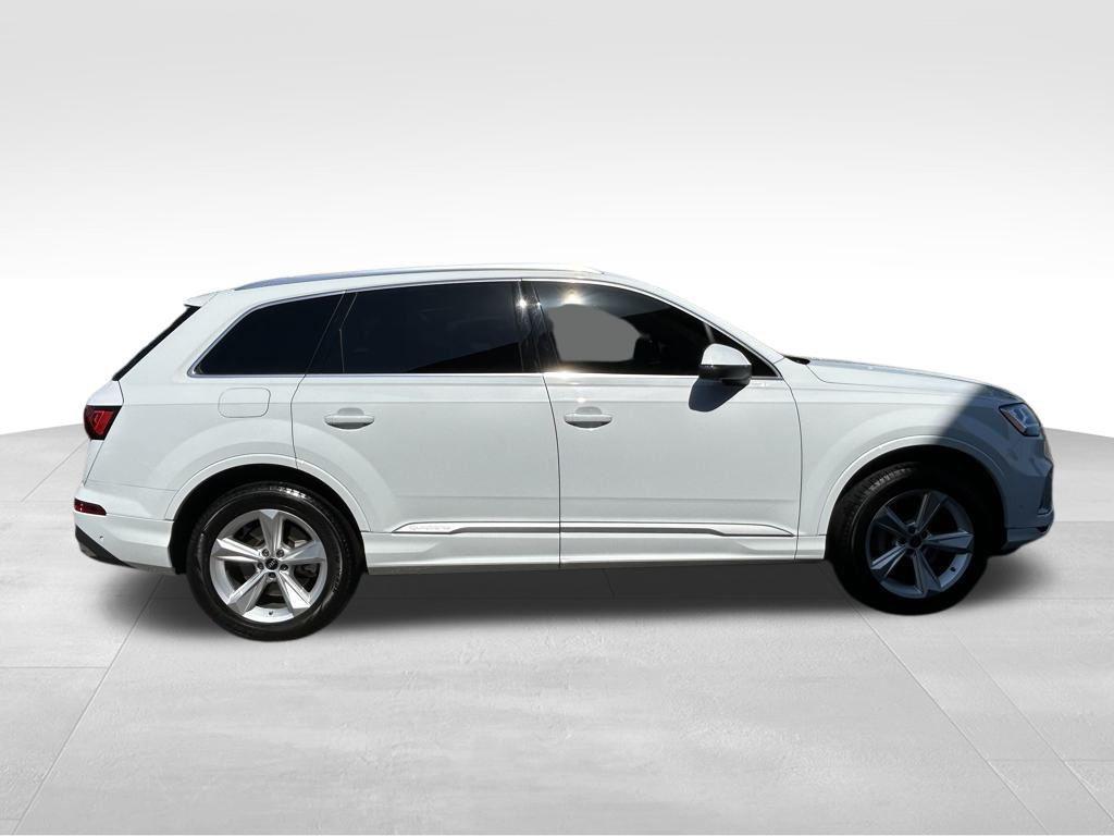 used 2023 Audi Q7 car, priced at $41,533
