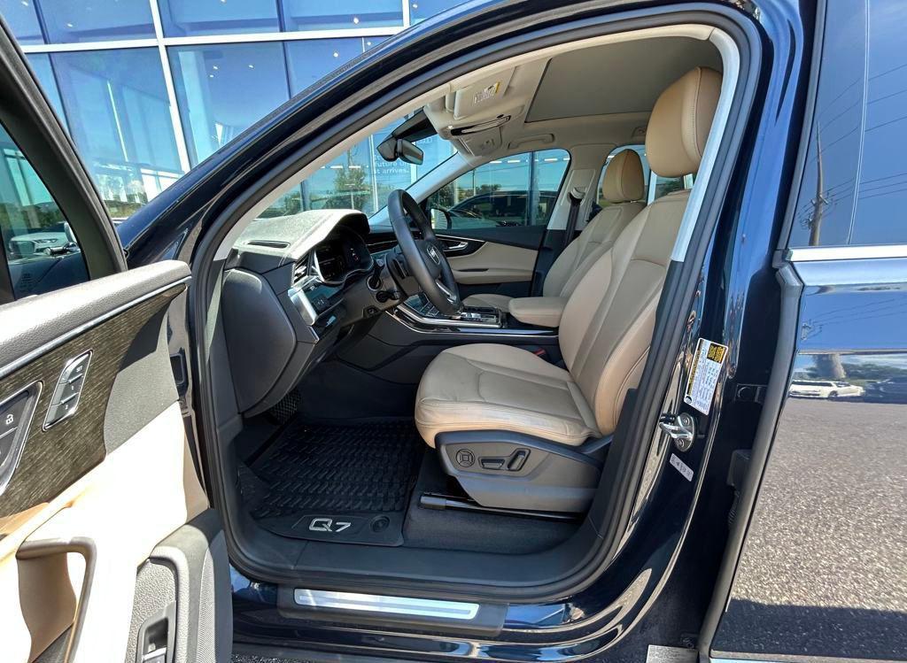 used 2023 Audi Q7 car, priced at $37,877