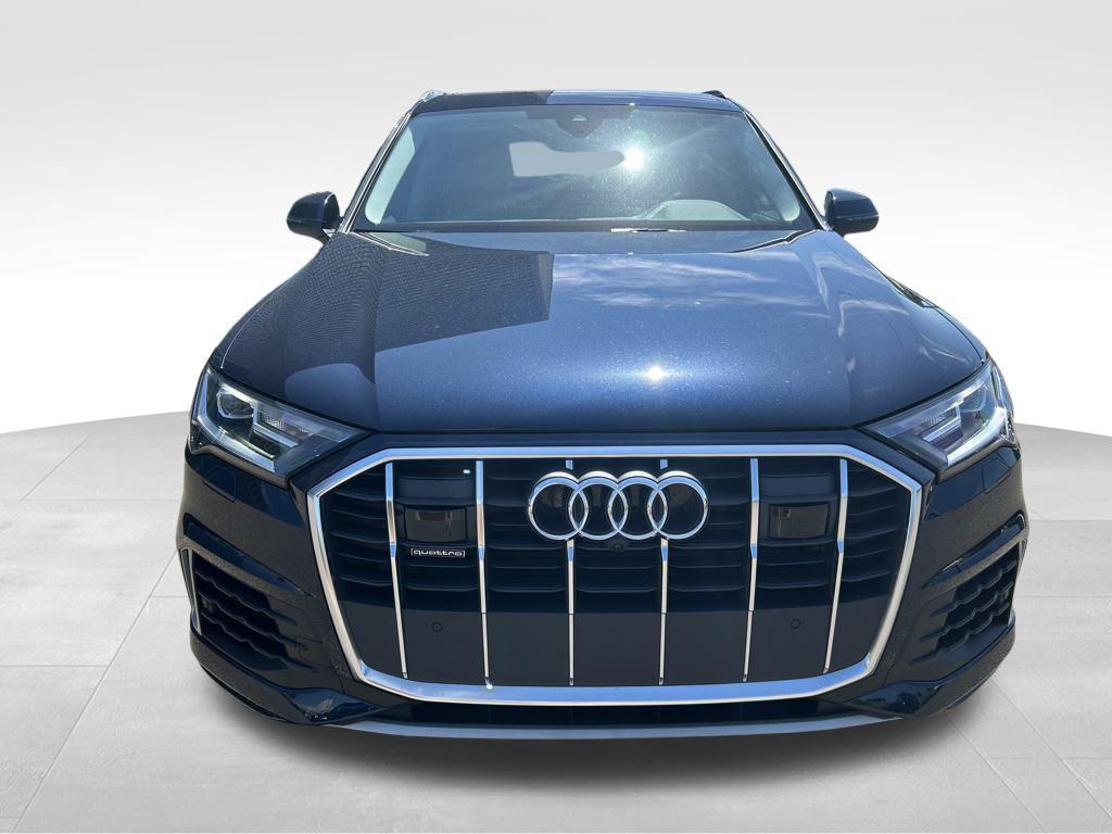 used 2023 Audi Q7 car, priced at $37,877