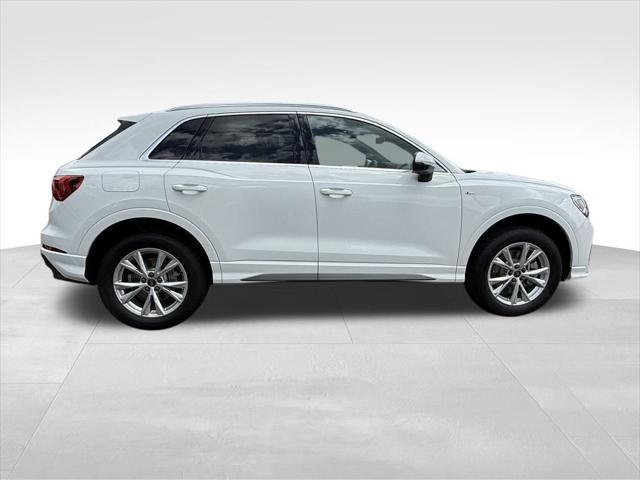 new 2025 Audi Q3 car, priced at $43,555