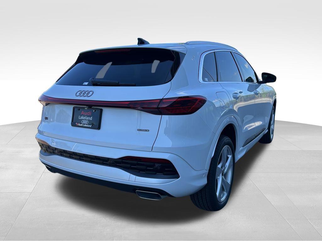 new 2025 Audi Q5 car, priced at $60,975