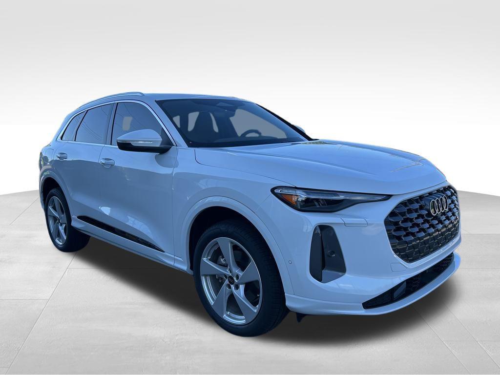 new 2025 Audi Q5 car, priced at $60,975