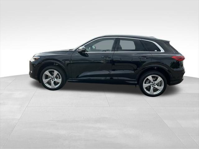 new 2025 Audi Q5 car, priced at $60,975