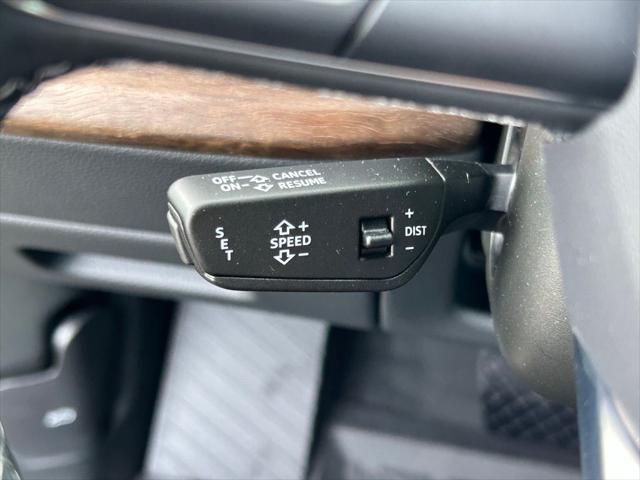 new 2025 Audi Q7 car, priced at $78,805