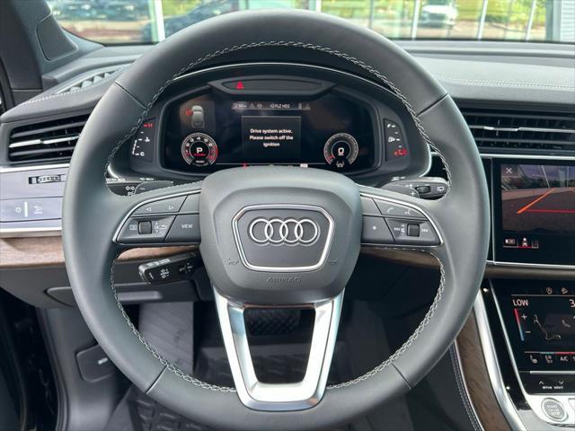 new 2025 Audi Q7 car, priced at $78,805