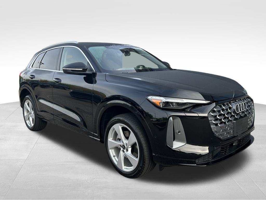 new 2025 Audi Q5 car, priced at $61,950