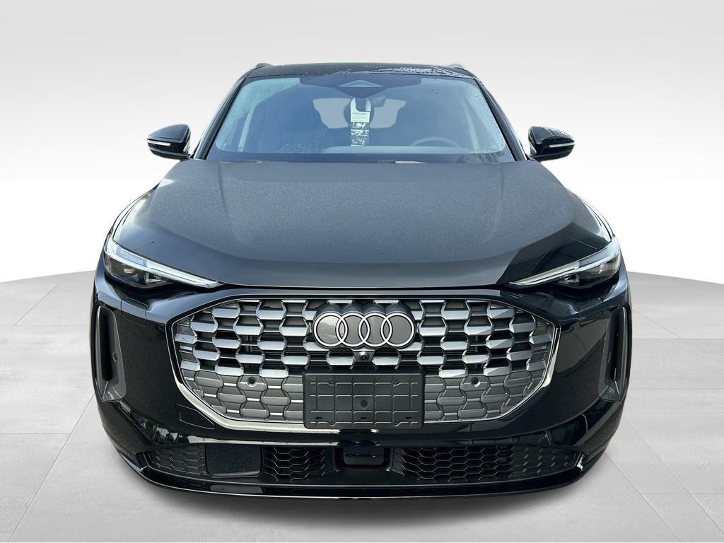 new 2025 Audi Q5 car, priced at $61,950