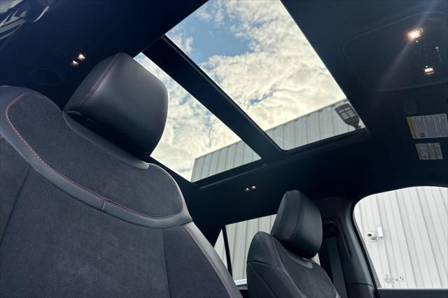 new 2025 Ford Explorer car, priced at $61,685