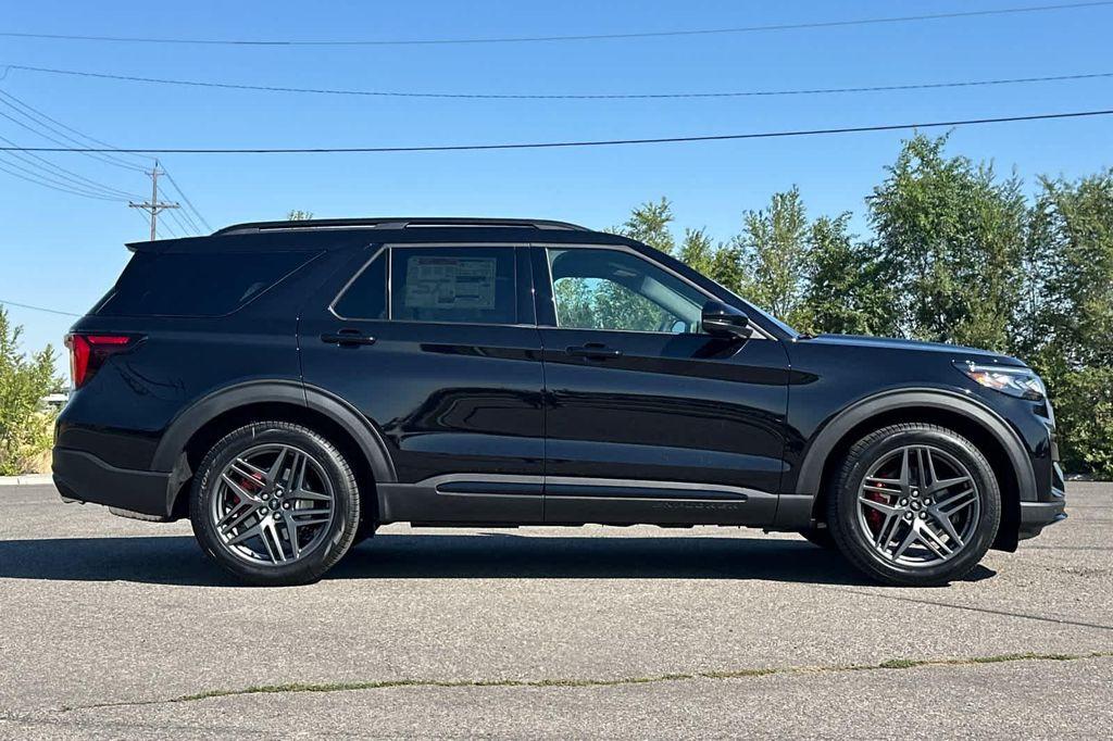 new 2025 Ford Explorer car, priced at $58,639