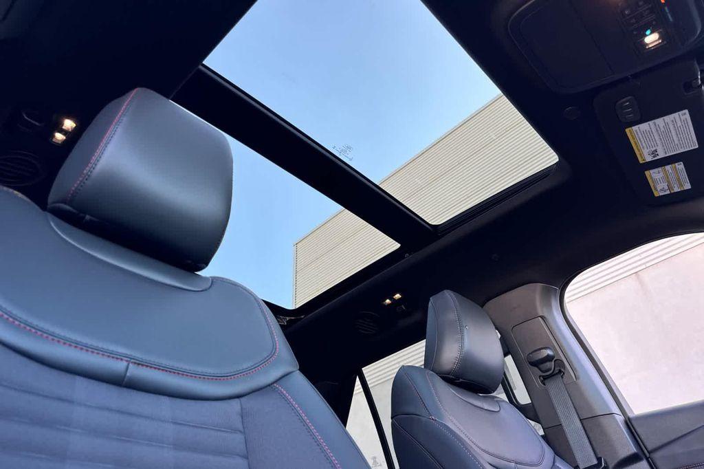 new 2025 Ford Explorer car, priced at $50,833