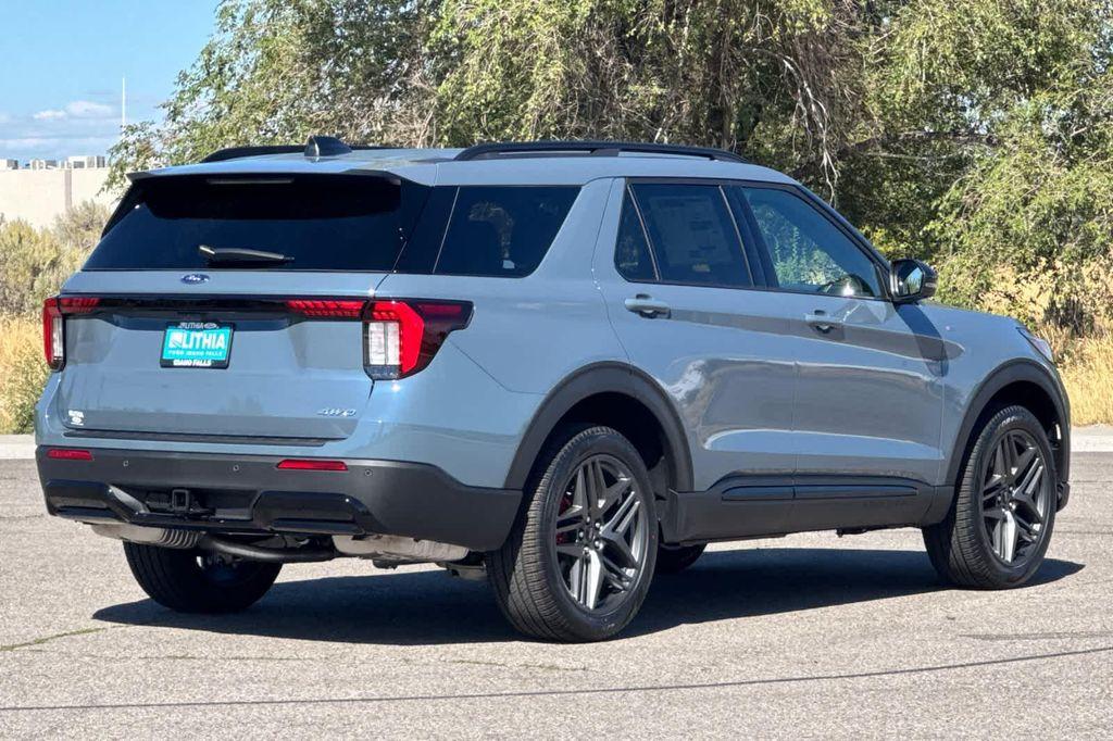 new 2025 Ford Explorer car, priced at $50,833