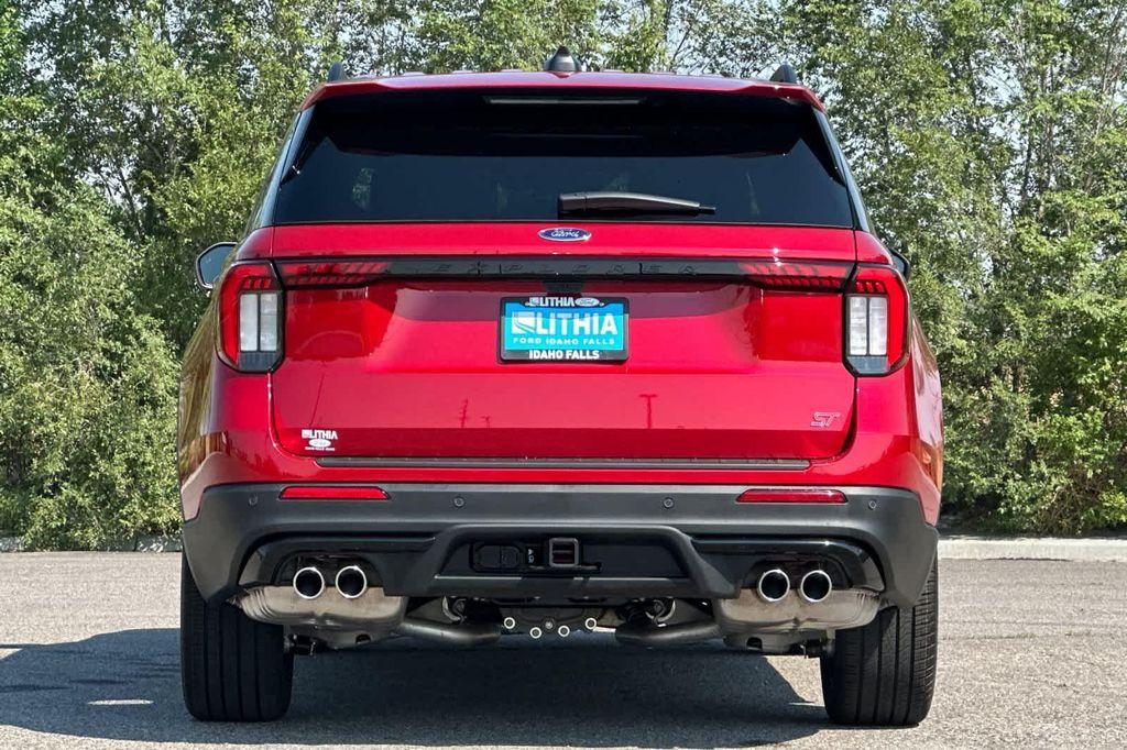 new 2025 Ford Explorer car, priced at $59,104