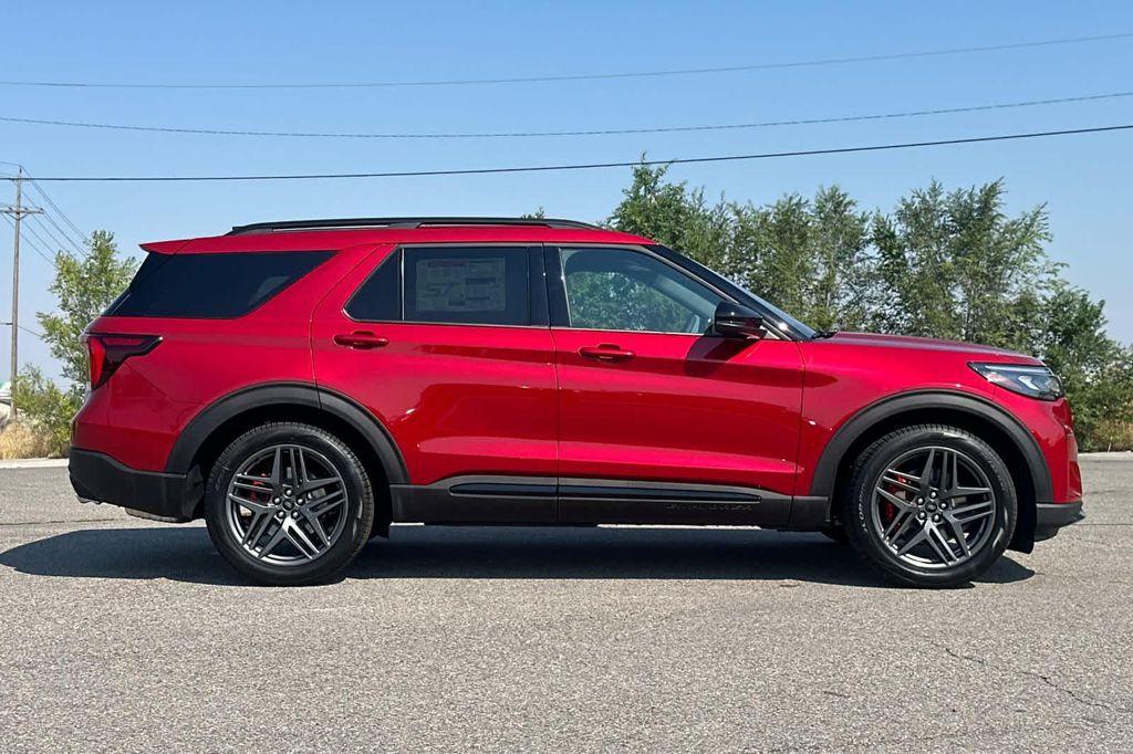 new 2025 Ford Explorer car, priced at $59,104