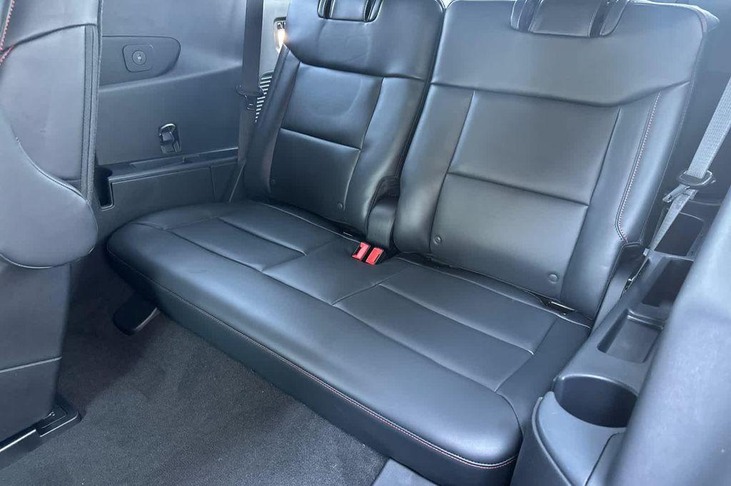 new 2025 Ford Explorer car, priced at $59,104
