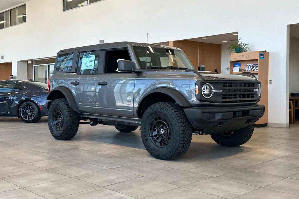 new 2025 Ford Bronco car, priced at $48,604