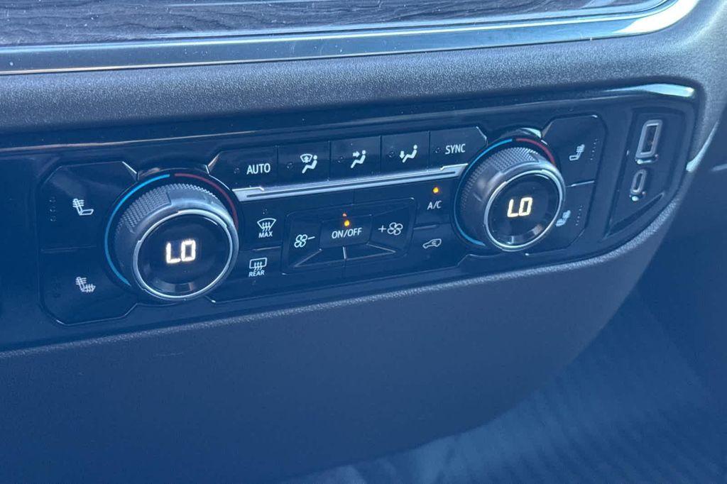 used 2022 Chevrolet Silverado 1500 car, priced at $39,952