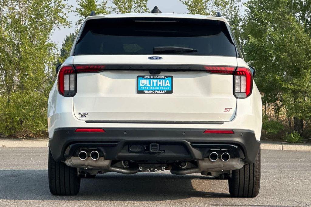 new 2025 Ford Explorer car, priced at $59,386
