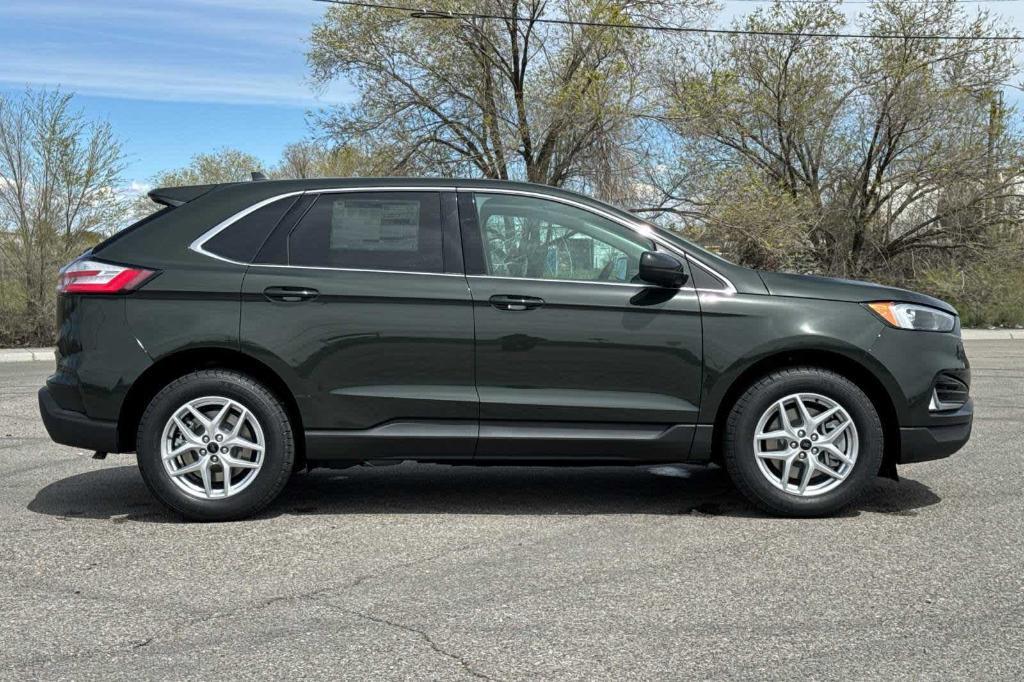 new 2024 Ford Edge car, priced at $42,394