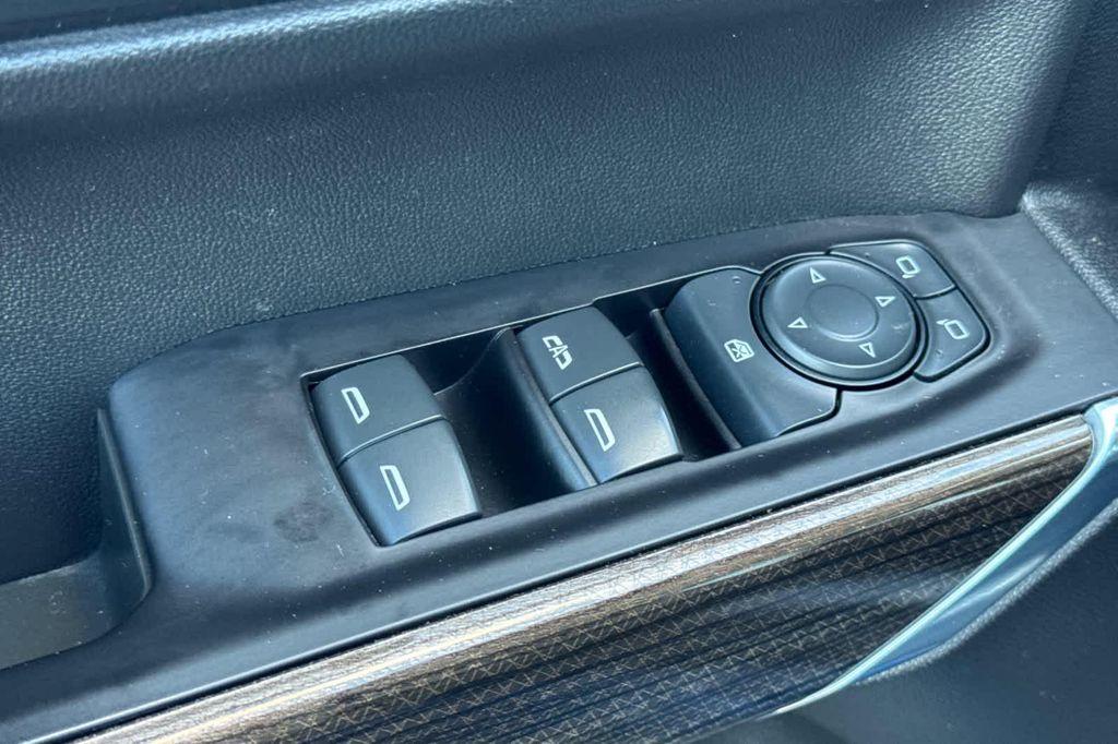 used 2021 Chevrolet Silverado 1500 car, priced at $36,999