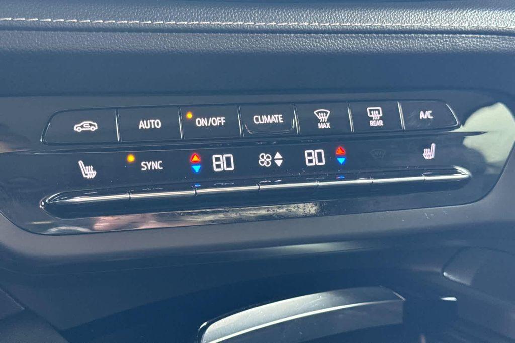 used 2023 Buick Envision car, priced at $27,997