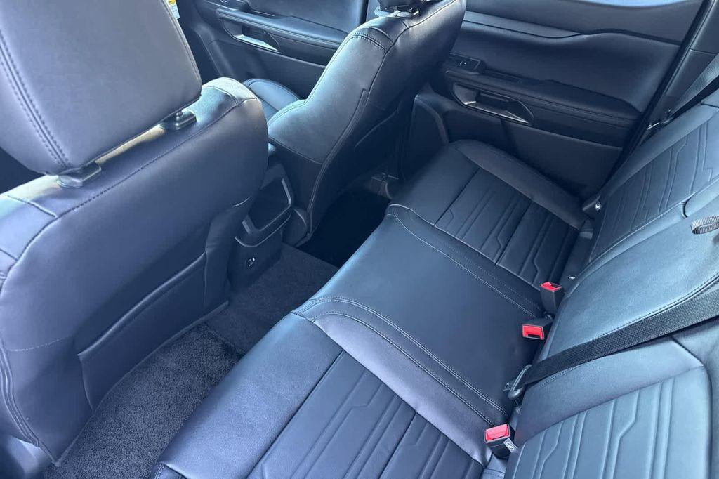 new 2025 Ford Ranger car, priced at $49,927