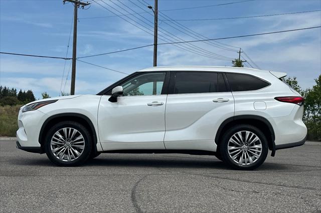 used 2020 Toyota Highlander car, priced at $35,999