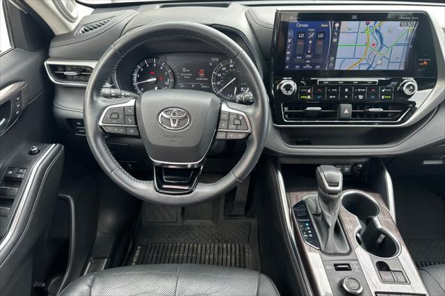 used 2020 Toyota Highlander car, priced at $35,999