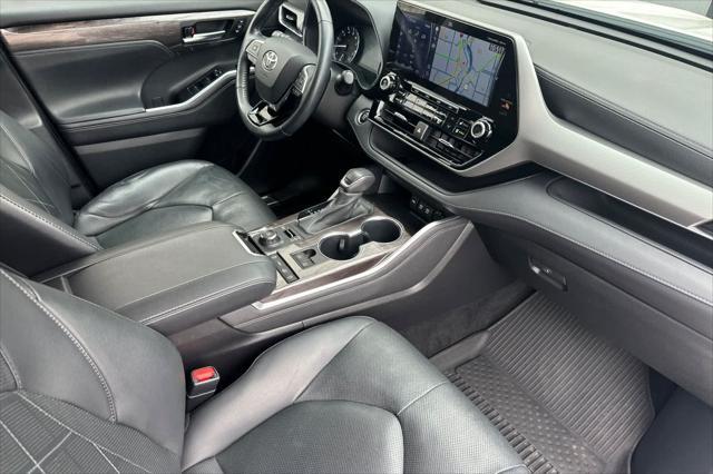 used 2020 Toyota Highlander car, priced at $35,999