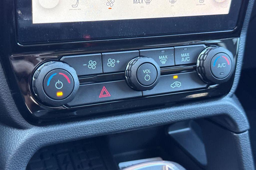 new 2025 Ford Ranger car, priced at $42,139