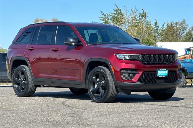 used 2022 Jeep Grand Cherokee car, priced at $34,999