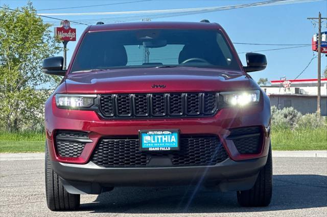 used 2022 Jeep Grand Cherokee car, priced at $34,999