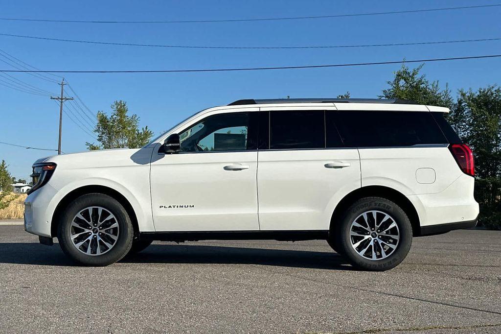new 2025 Ford Expedition car, priced at $76,229