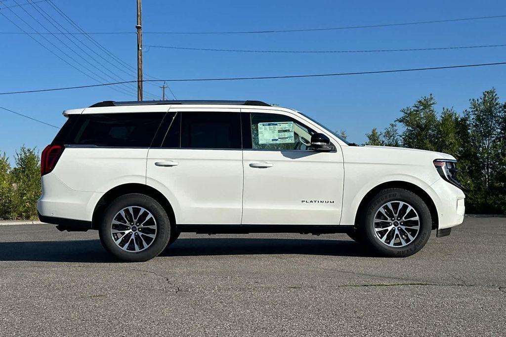 new 2025 Ford Expedition car, priced at $76,229