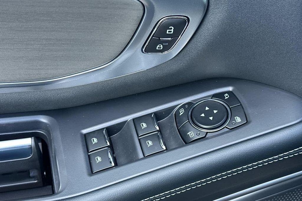 new 2025 Ford Expedition car, priced at $76,229