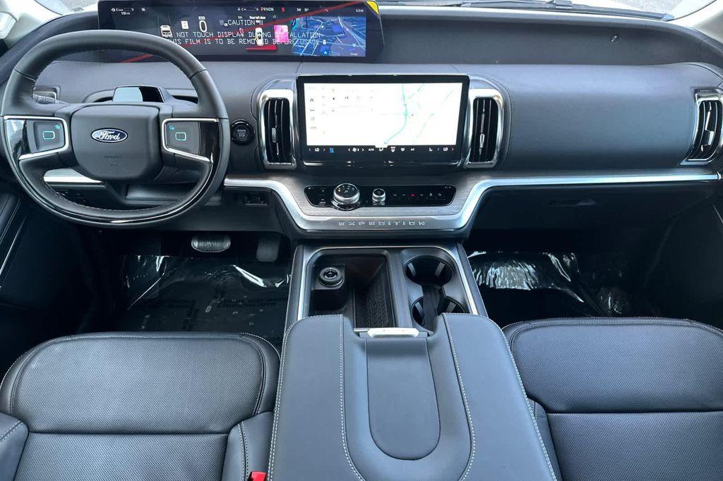 new 2025 Ford Expedition car, priced at $76,229