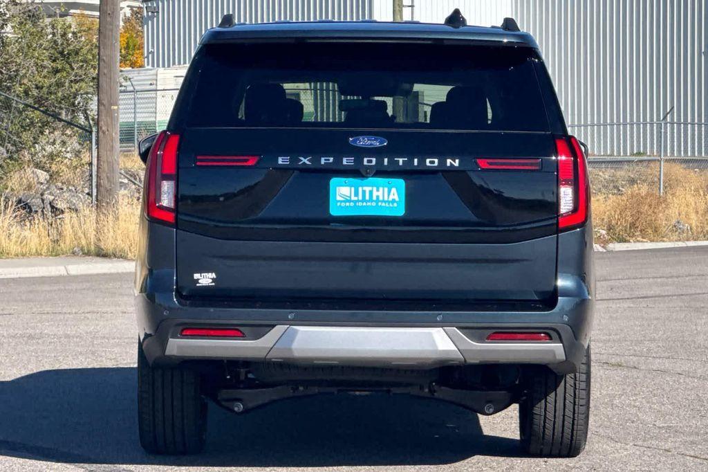new 2025 Ford Expedition car, priced at $86,817