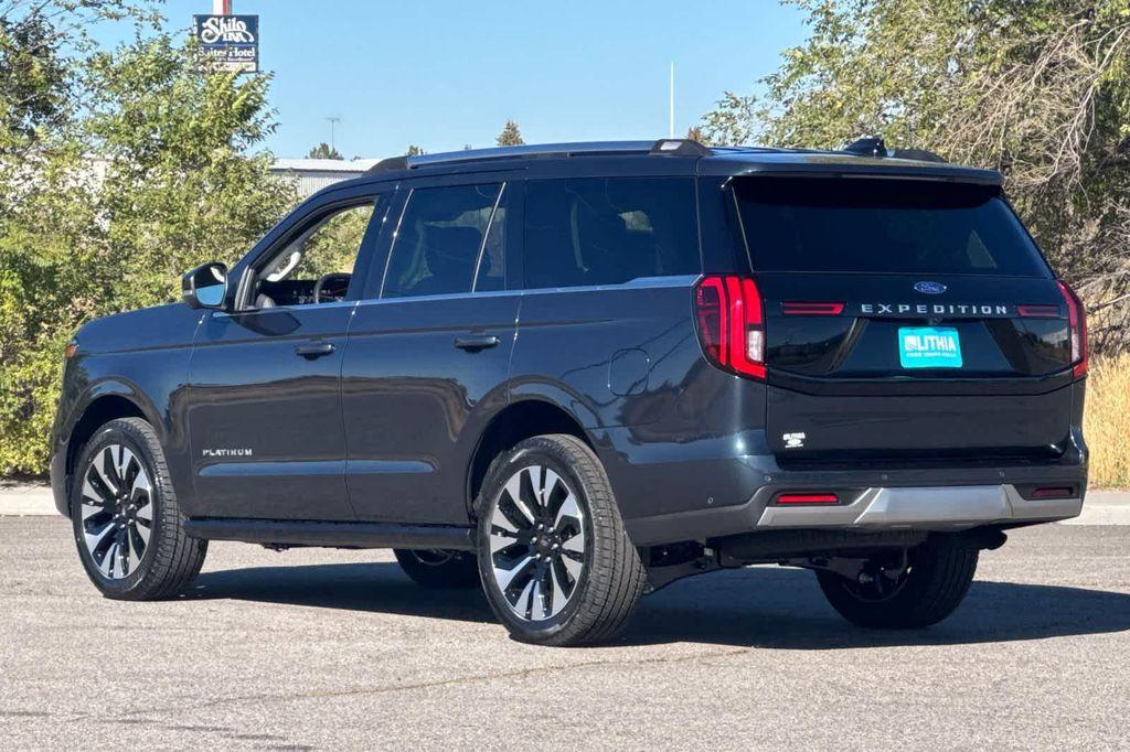 new 2025 Ford Expedition car, priced at $86,817