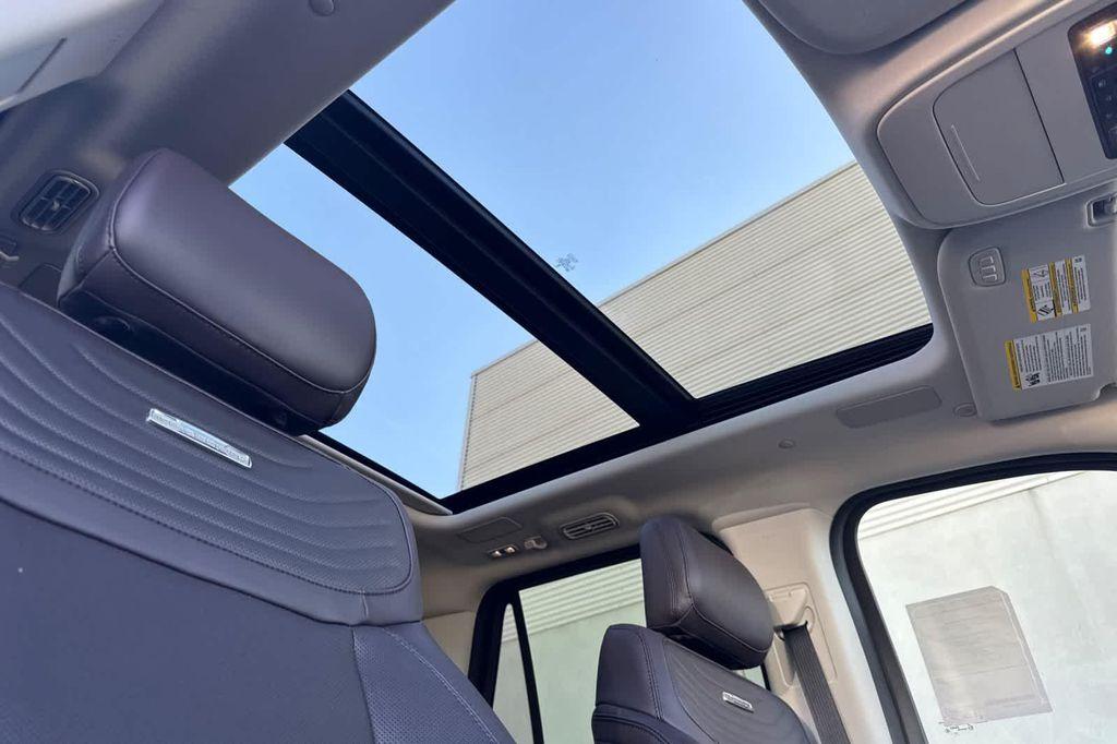 new 2025 Ford Expedition car, priced at $86,817