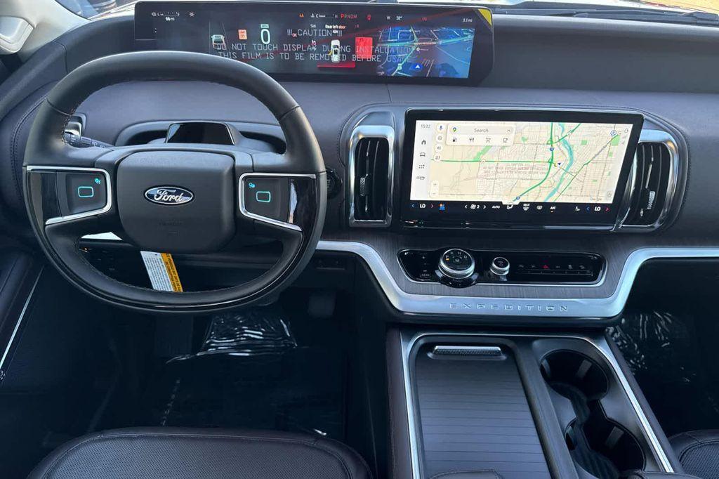 new 2025 Ford Expedition car, priced at $86,817