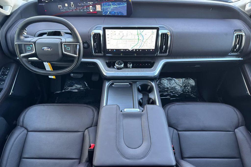 new 2025 Ford Expedition car, priced at $86,817