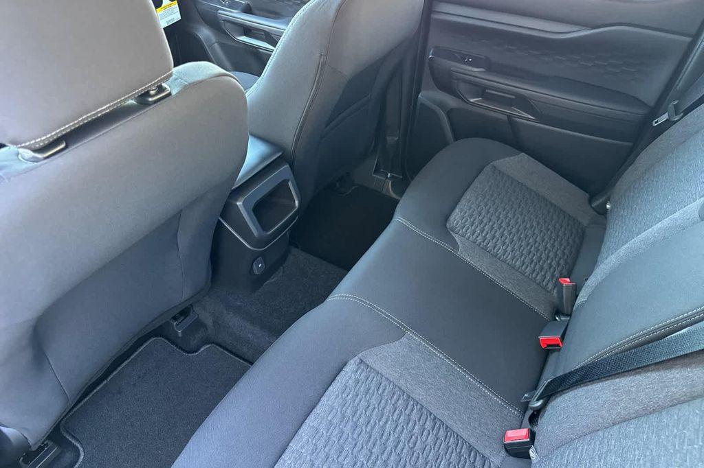 new 2025 Ford Ranger car, priced at $37,576