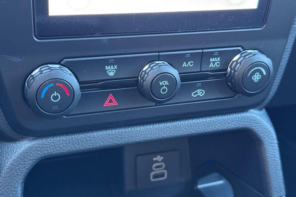 new 2025 Ford Ranger car, priced at $37,576