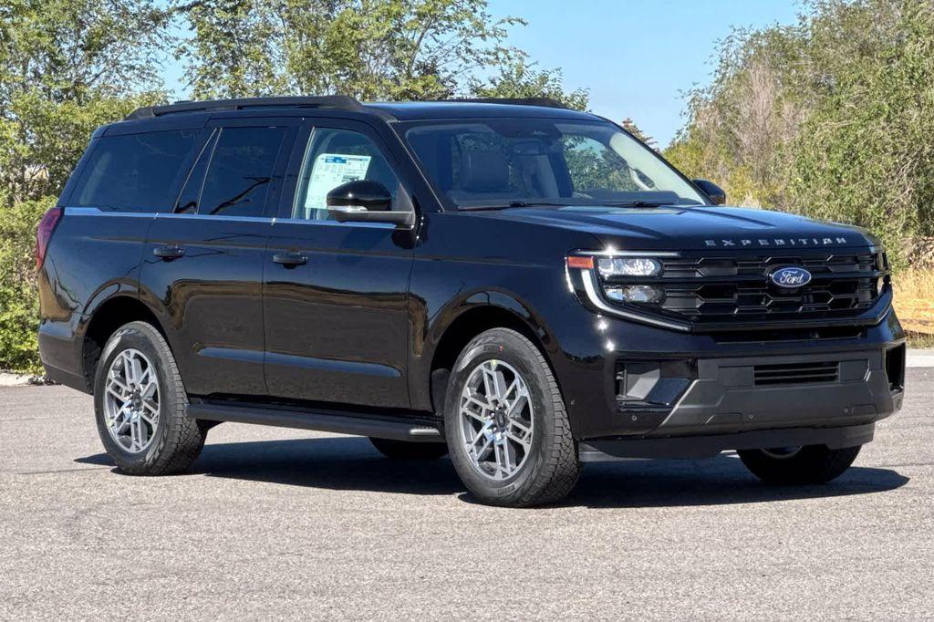 new 2025 Ford Expedition car, priced at $69,903