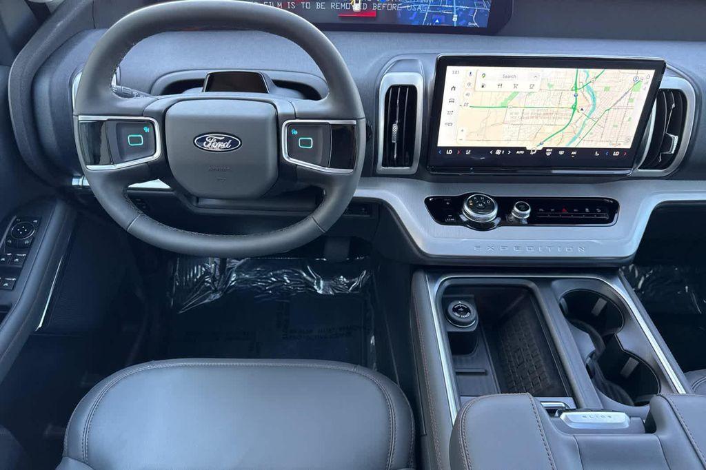 new 2025 Ford Expedition car, priced at $69,903