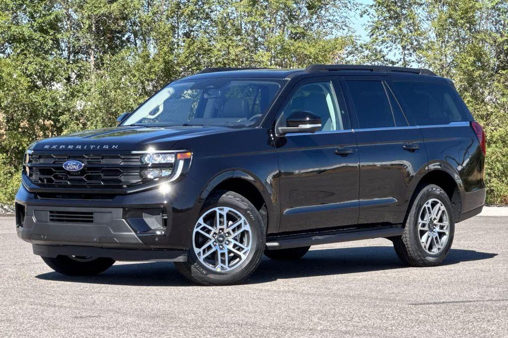 new 2025 Ford Expedition car, priced at $71,203
