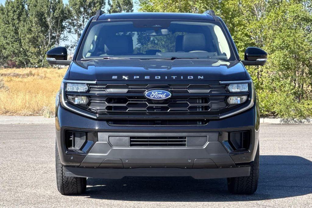 new 2025 Ford Expedition car, priced at $69,903